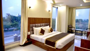 Superior Room | In-room safe, soundproofing, bed sheets