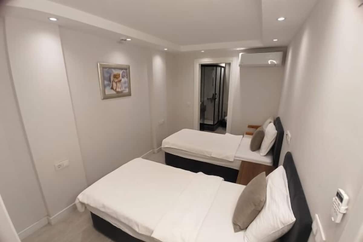 1 habitación, ropa de cama de alta calidad, wifi gratis y ropa de cama