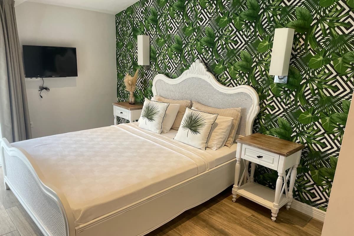 Honeymoon Double Room | Premium bedding, free WiFi, bed sheets