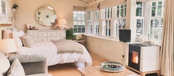 Waterfront coastal chic in the heart of Kinsale, Co.Cork.