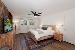 3 bedrooms, iron/ironing board, free WiFi, bed sheets - Updated Home on 2 Acres - 15 Minutes to Downtown Durango - Huge Deck w/ Views (Durango)