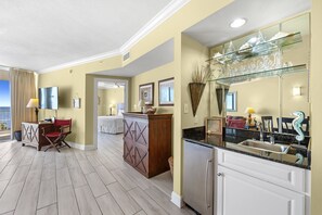 2 chambres, fer et planche à repasser, accès au Wi-Fi (inclus)