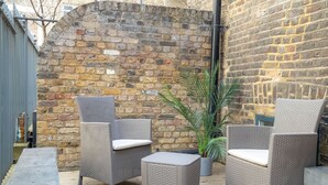 Luxury Apartment, 3 Bedrooms | Terrace/patio - Huge 4BR Home near Liverpool St Station (London)