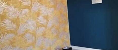 1 chambre, bureau, lit parapluie, Wi-Fi gratuit