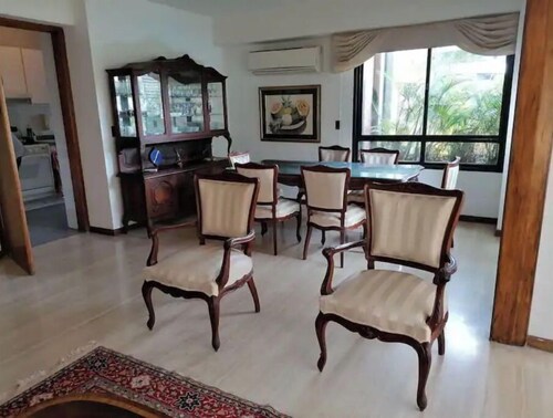 Elegant and spacious apartment in a safe area near the US embassy