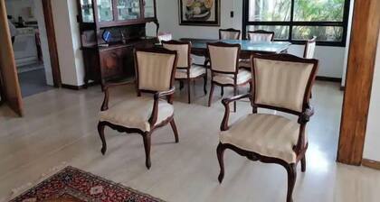 Elegant and spacious apartment in a safe area near the US embassy