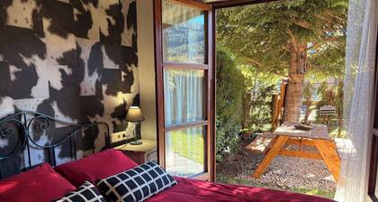 Ground floor with garden and barbecue - Puig Falcó 2