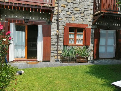 Ground floor with garden and barbecue - Puig Falcó 2