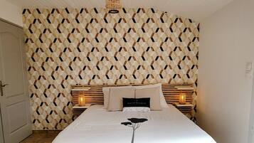 Phòng dành cho gia đình | Trang trí khác biệt, trang bị nội thất với thiết kế riêng biệt