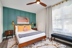 4 bedrooms, desk, iron/ironing board, travel crib
