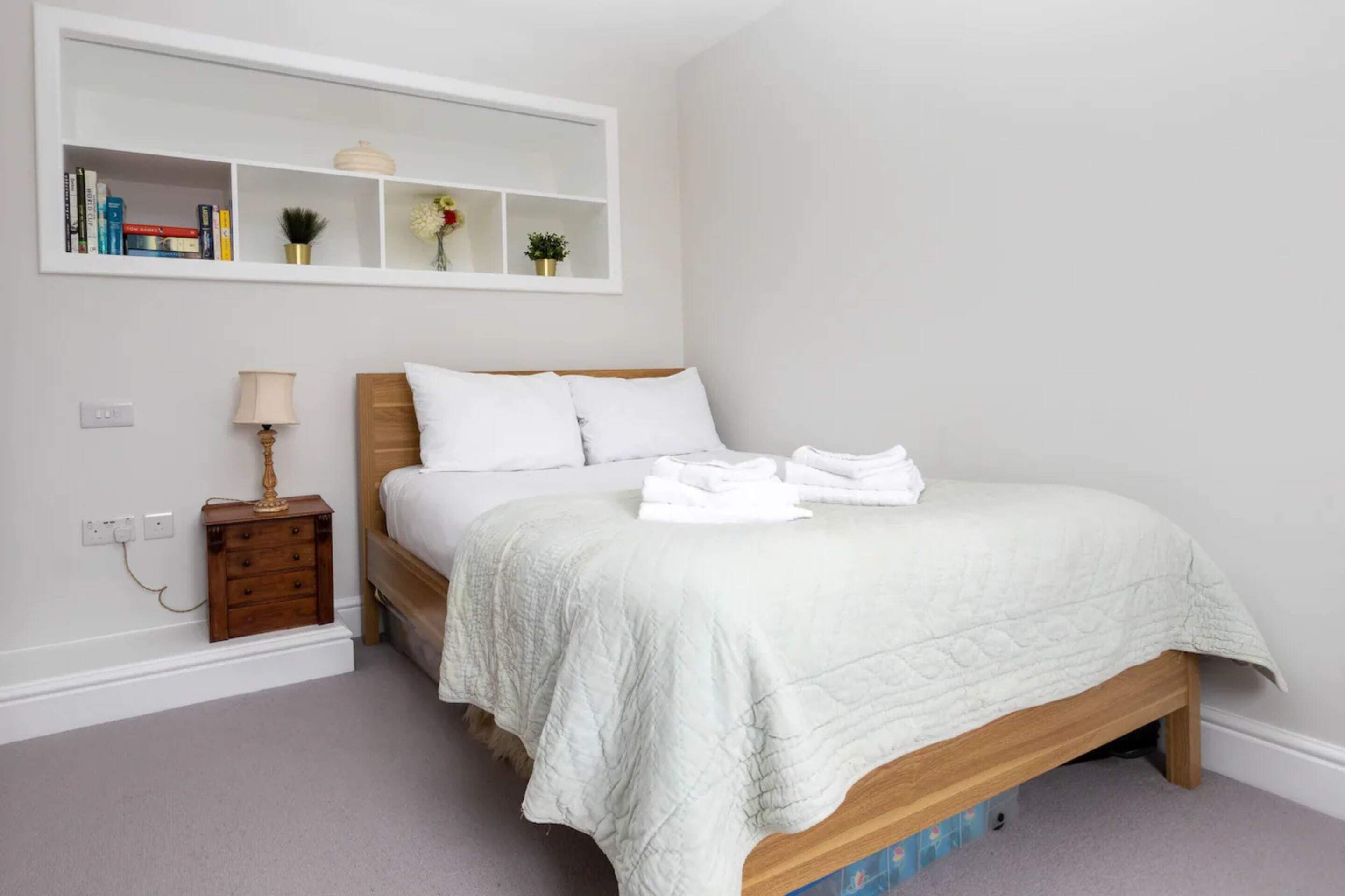 1 habitación y ropa de cama 