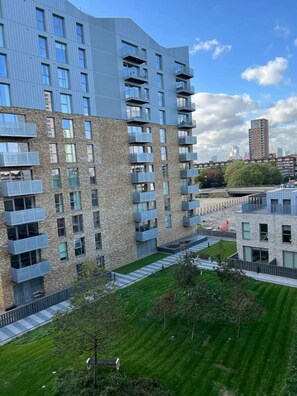 Basic Apartment, 1 King Bed | Exterior