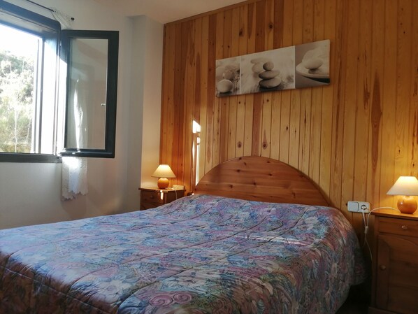2 bedrooms