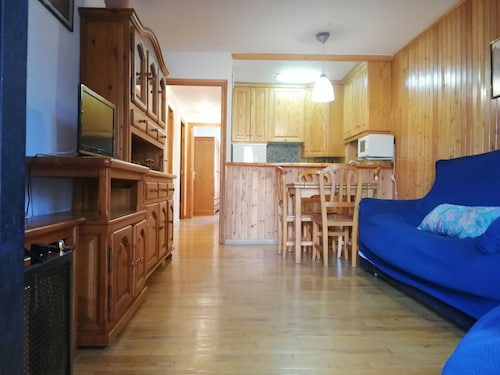 Besiberri 3 apartment located on the first floor and with terrace