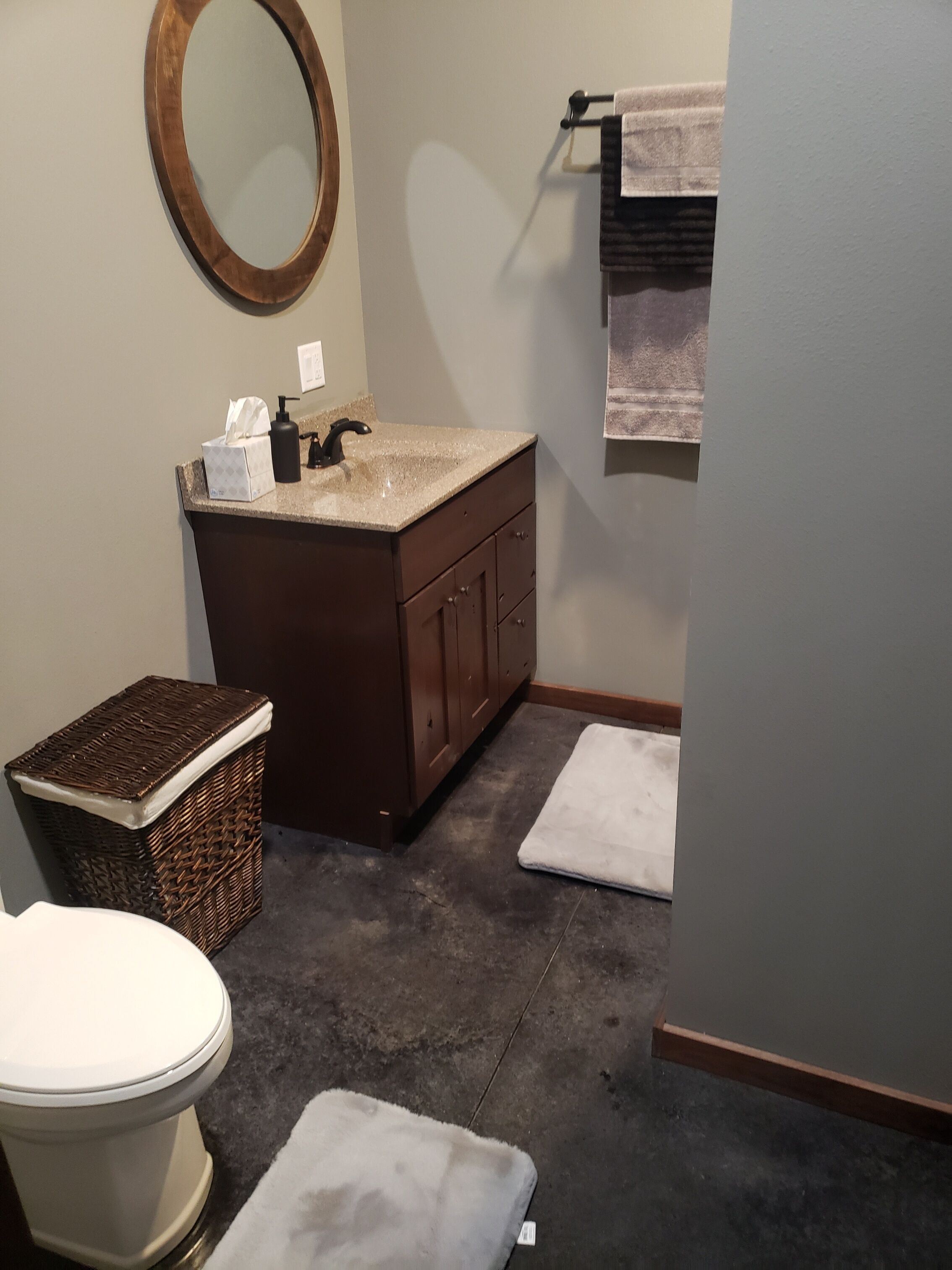 Top 11 PetFriendly Cabins Near West Okoboji Lake, Iowa Updated 2024