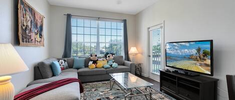 Smart TV, video games