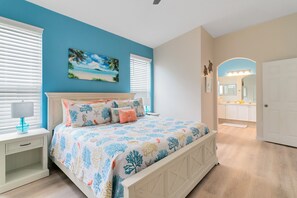 4 bedrooms, iron/ironing board, WiFi, bed sheets