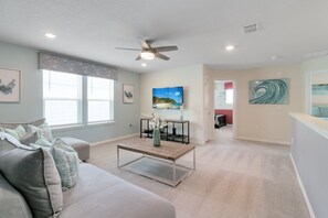 TV connectée, baby-foot, table de tennis de table