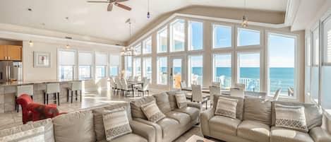 Smart-TV, peis og bordtennis