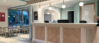 Hollywood Hotel Cannes