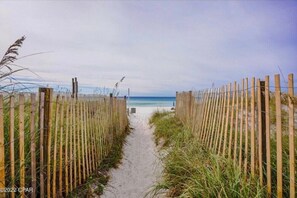 On the beach - Family-friendly oceanfront escape w/ views steps from private beach (Panama City Beach)