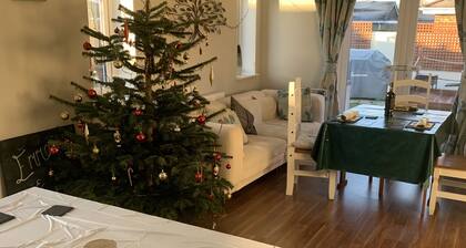 Impeccable Bungalow in Fair Oak, Hampshire