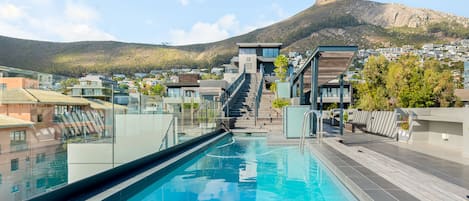 Utomhuspool