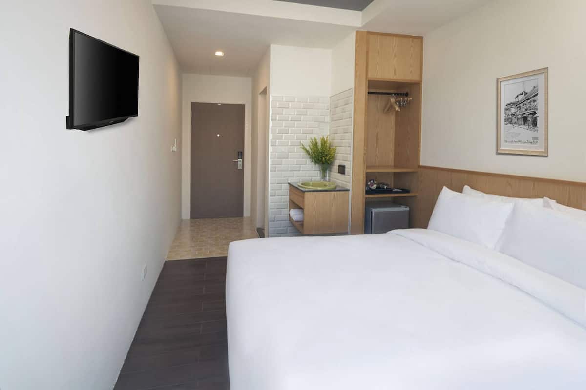 Literie hypoallergénique, coffres-forts dans les chambres