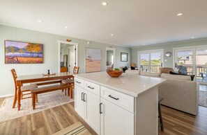 Interior - Prissy Gale - S Nags Head MP 17.5, 60 Yds to Beach, Fire Pit, Pets OK, Pier Passes (South Nags Head)