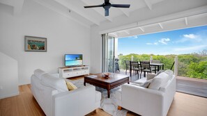 TV - 2/26 Kingfisher Drive, Peregian Beach (Peregian Beach)