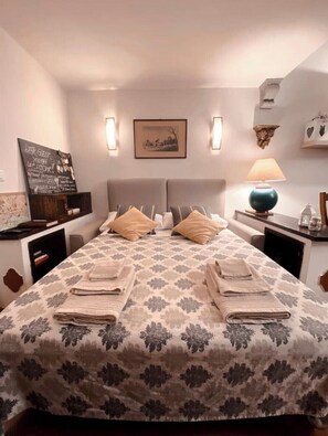 1 Schlafzimmer, Bügeleisen/Bügelbrett, kostenloses WLAN, Bettwäsche