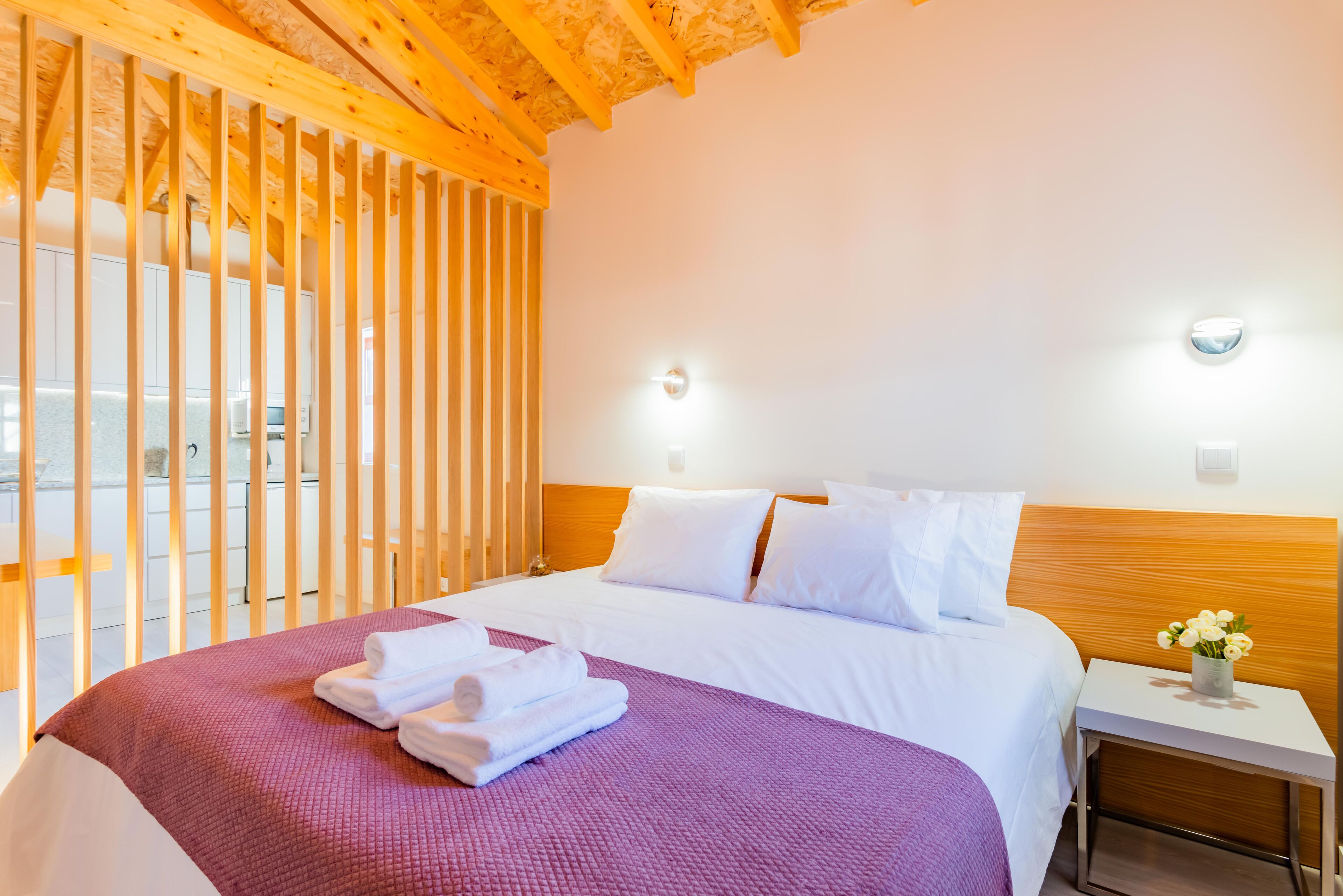 舒適樓中樓客房 | 筆電工作空間、隔音、熨斗/熨衣板、免費無線上網