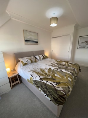Apartment (1 Bedroom) | 1 bedroom, iron/ironing board - Apartment - Centre of Swanage Stunning Sea Views (Swanage)