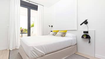 1 slaapkamer, een strijkplank/strijkijzer, wifi, beddengoed