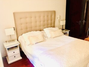 2 Schlafzimmer, Bügeleisen/Bügelbrett, kostenloses WLAN, Bettwäsche