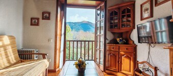 Spacious apartment with garden Cosmos 1
