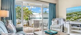 Beachy Townhome Perfect for a Warm Getaway!