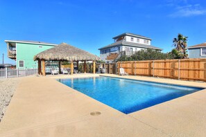 House (4 Bedrooms) | Property amenity