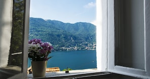 Vue sur le lac