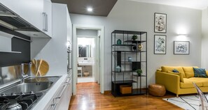 Interior detail - JOIVY Elegant 1 Br Apt In Front Of The Sforzesco Castle (Milan)