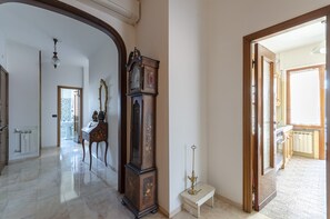 Hallway - JOIVY Front Sea Apt With Big Terrace In Chiavari (Chiavari)