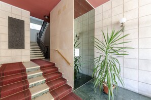 Building design - JOIVY Front Sea Apt With Big Terrace In Chiavari (Chiavari)