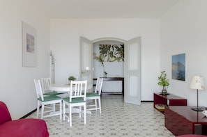 Apartment | Living area