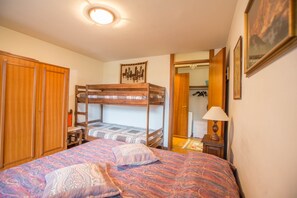 Departamento | 3 habitaciones, escritorio y ropa de cama 