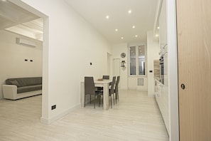 Living area - JOIVY Stylish 3-bed flat near the Genoa Aquarium (Genoa)