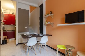 Living area - JOIVY Apt For 5, Close To 2 Beaches In Sestri Levante (Sestri Levante)
