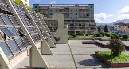 JOIVY Spacious Apt For 6, Near Train Station And Beach