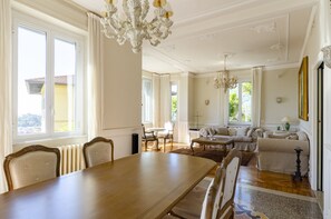 Living area - JOIVY Splendid Villa With Orange Trees And Stunning View (Santa Margherita Ligure)