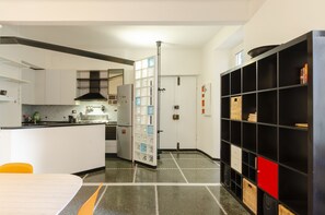 Living area - JOIVY Vibrant Apt For 6, Close To The Aquarium Of Genoa (Genoa)
