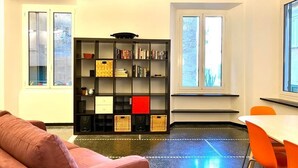 Unclassified image, 5 of 33, button - JOIVY Vibrant Apt For 6, Close To The Aquarium Of Genoa (Genoa)